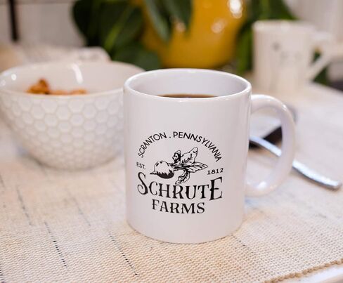 كوب سيراميك سريالي للترفيه حصريًا من The Office Schrute Farms | برنامج تلفزيوني رسمي قابل للتجميع، كوب قهوة دوايت شروت | مجموعة أدوات الشرب للمنزل | يحمل 11 أونصة in Saudi Arabia