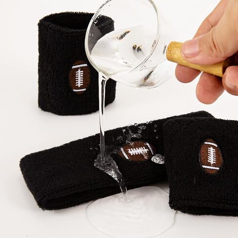 تتضمن مجموعة عصابات الرأس عصابة رأس رياضية وسوار معصم، وأساور معصم بنمط كرة القدم وعصابة رأس، وفرقة عرق رياضية للتمرين في صالة الألعاب الرياضية وكرة القدم وركوب الدراجات واللياقة البدنية، ومجموعة عصابة رأس للرجال والنساء والشباب in Kuwait