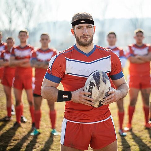 تتضمن مجموعة عصابات الرأس عصابة رأس رياضية وسوار معصم، وأساور معصم بنمط كرة القدم وعصابة رأس، وفرقة عرق رياضية للتمرين في صالة الألعاب الرياضية وكرة القدم وركوب الدراجات واللياقة البدنية، ومجموعة عصابة رأس للرجال والنساء والشباب in Kuwait