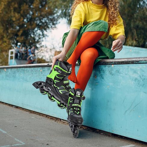 زلاجات مضمنة للأطفال والكبار، زلاجات مضمنة قابلة للتعديل للفتيات والفتيان، زلاجات دوارة للنساء والرجال مع عجلات مضيئة بالكامل in Kuwait