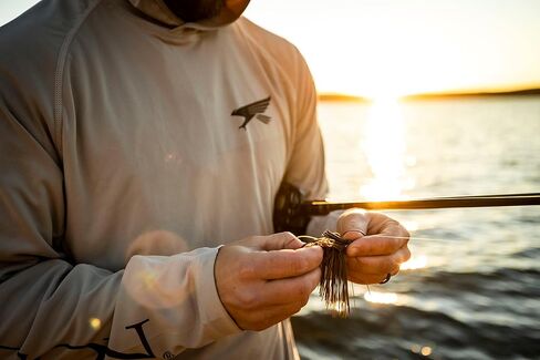 تيشيرت بغطاء للرأس بأكمام طويلة للرجال من Falcon Rods، رمادي، 3XL in Kuwait