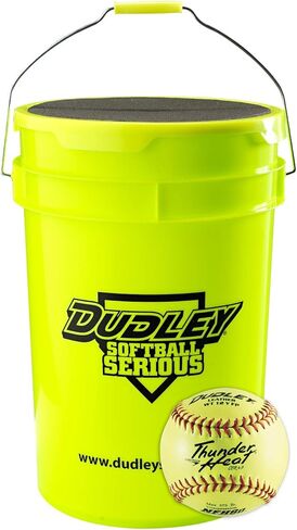 دلو Dudley's Softball و1 دزينة من كرات Thunder Heat Fastpitch اللينة in Kuwait