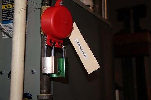 ABUS Orange 72/40 Lockout Tagout Padlock w/ 1" Shackle, Single Padlock, Keyed Different, 1 Padlock with 2 Keys in Saudi Arabia