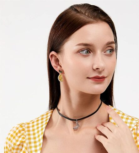 قلادة على شكل فراشة رائعة من Vonika مصنوعة من الجلد الأسود للنساء مجوهرات، سلسلة تمديد قابلة للتعديل in Kuwait