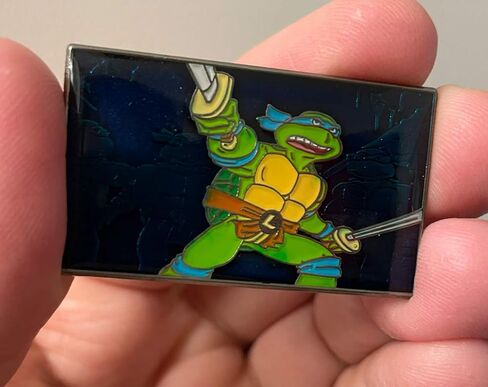 Leonardo Leads: Collectible Enamel Pin in Saudi Arabia