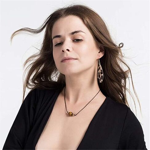 4 أزواج من الأقراط الجلدية على شكل دمعة خفيفة الوزن مع خطاف متدلي من الجلد الصناعي أقراط متدلية مصنوعة يدويًا بطبعة زهور الفهد للنساء والفتيات in Kuwait