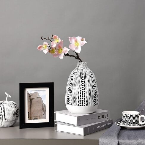 Quoowiit Black and White Vase, Decorative Vase for Home Office Decor, Decorations for Living Room Bedroom Dinning Table Decor, Wedding Centerpiece, Housewarming Gifts-White Short in Kuwait