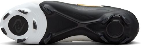 Nike Men's Phantom Luna Ii Pro Fg Football Boots in Saudi Arabia