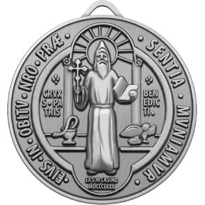 Anwlki St Benedict Home Blessing Medal Saint Benedict ميدالية كبيرة جدًا لحماية المنزل هدية دينية لتعليق الباب والجدار والنافذة والمكتب (فضي قديم)