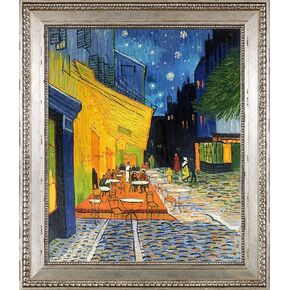 شرفة مقهى La Pastiche في الليل مع لوحة زيتية مؤطرة باللون الفضي من فرساي، مقاس 76.2 سم × 66.04 سم، متعددة الألوان in Kuwait