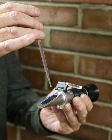 Triplett RFT55 Portable Battery Coolant/Glycol Refractometer with ATC (°F) in Saudi Arabia