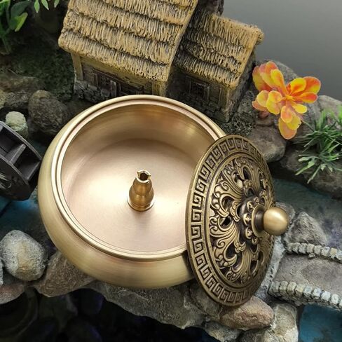 مبخرة نحاسية مستديرة، مبخرة بقاعدة مسطحة مع غطاء منقوش مموج، حاوية رماد حامل بخور عتيق للمنزل، المكتب، الفندق، المطعم (دائري)، هدايا يدوية للزينة الداخلية in Kuwait