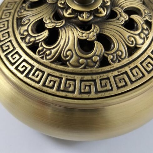 مبخرة نحاسية مستديرة، مبخرة بقاعدة مسطحة مع غطاء منقوش مموج، حاوية رماد حامل بخور عتيق للمنزل، المكتب، الفندق، المطعم (دائري)، هدايا يدوية للزينة الداخلية in Kuwait