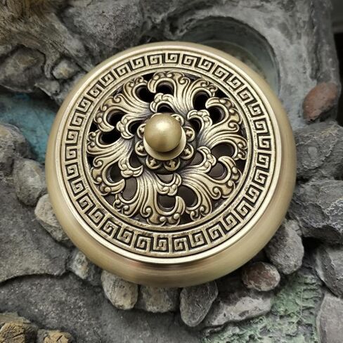 مبخرة نحاسية مستديرة، مبخرة بقاعدة مسطحة مع غطاء منقوش مموج، حاوية رماد حامل بخور عتيق للمنزل، المكتب، الفندق، المطعم (دائري)، هدايا يدوية للزينة الداخلية in Kuwait