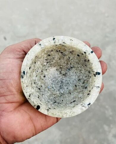 وعاء كريستال أورجون من حجر القمر بألوان قوس قزح مصنوع يدويًا من الأحجار الكريمة العضوية وحامل كريستال هدية كريستال للتنظيف والشحن والتلطيخ والشفاء والديكور أو الهدية in Saudi Arabia
