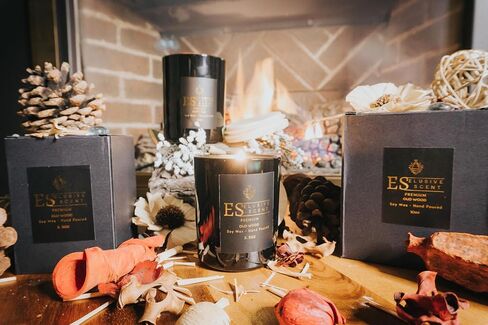 Oud Wood | 10oz | Premium Candle | Scented Candle | Aromatherapy | Essential Fragrance Oils | 100% Soy Wax | Home Décor | Home Fragrance | Housewarming gift | Odor Eliminating | Elusive Scent in Saudi Arabia