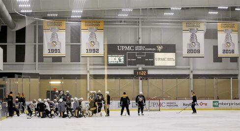 5 في 1 'Pittsburgh' Penguins Stanley Cup 5 مرات بطولة راية أبطال العلم 3 × 5 هدايا للشباب والأطفال والرجال والنساء in Kuwait