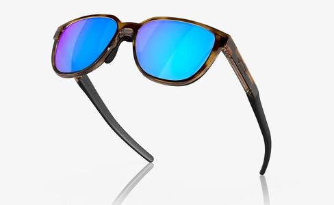 نظارة شمسية Oakley Actuator بلون سلحفاة بني غير لامع مع عدسة مستقطبة Prizm Sapphire 57 ملم + حافظة صلبة in Saudi Arabia