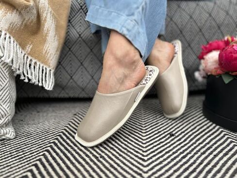 شبشب سفر STAHL للنساء، جلد الغنم الأصلي عالي الكثافة ونعل مضاد للانزلاق مع بطانة فائقة النعومة للاستخدام الداخلي/الخارجي in Kuwait