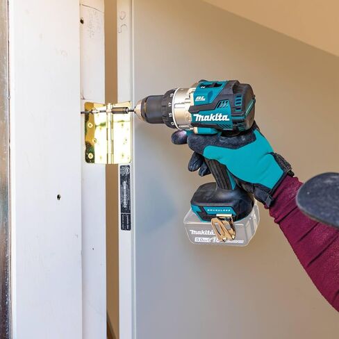 Makita XT296SMR 18V LXT® Lithium-Ion Brushless Cordless 2-Pc. Combo Kit (2.0Ah/4.0Ah) in Saudi Arabia