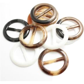 6 Pcs Random Color Round Plastic Scarf Clip Ring Scarf Slides T Shirt Clips for Twilly Neckerchief Easy to Use Fashion Scarves,Scarves and Wraps