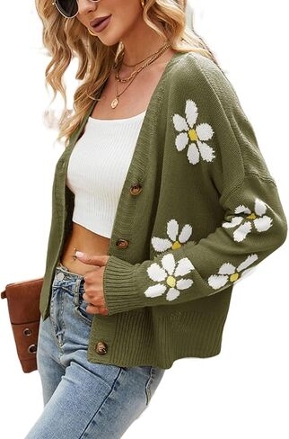 سترة نسائية محبوكة فضفاضة بأكمام طويلة بنمط زهرة Y2K ورقبة على شكل حرف V وأزرار سفلية in Kuwait