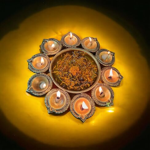 آكراتي أورلي الجميلة مع لوتس ضياء| وعاء تقليدي من النحاس الأصفر لتزيين الزهور| وعاء احتفالات نحاسي هندي مصنوع من النحاس تحفة ديكور عرقية (أصفر) in Kuwait