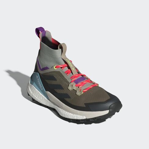 حذاء رياضي Terrex Free Hiker 2.0 للمشي لمسافات طويلة للنساء من أديداس in Saudi Arabia
