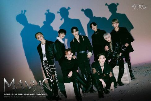 Stray Kids Oddinary 6th Mini Album Jewel Case إصدار Felix CD+18p PhotoBook+1p PhotoCard+1ea Photo Badge-DDAKJI+1ea ملصق+تتبع مختوم in Saudi Arabia