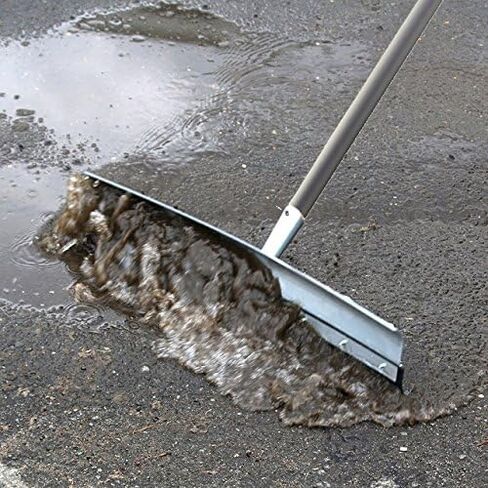Unger Professional AquaDozer Max Kit – 36" Smooth Surface Curved Floor Squeegee & 48" Dual End Pole – Floor Scrubber, Floor Squeegee for Concrete Floors & Asphalt, Squeegee Broom in Saudi Arabia