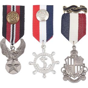 AHANDMAKER 3Pcs 3 Style Alloy Pendant Pin, Antique Bronze and Platinum Brooch, Combat Hero Medal Alloy Military Medal Accessory, Costume Military Badge Medal for Women Men Coats Jacket Costume