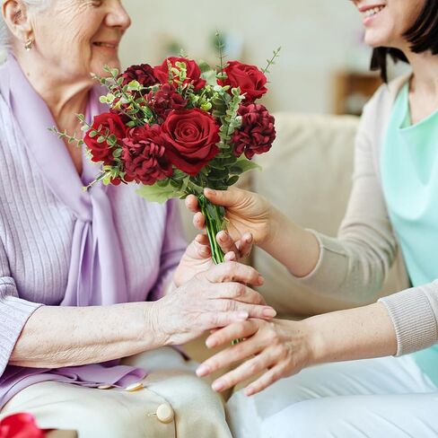 XHXSTORE باقة زهور صناعية تشكيلة زهور حريرية زهور صناعية حمراء ورود وهمية مع كوبية لديكور المنزل في عيد الأب ديكور تحف الزفاف الداخلي in Kuwait