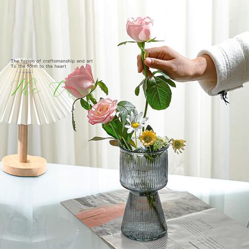 Ribbed Glass Vase, Clear Glass Vase, Flower Vase for Centerpieces, Tall Vase, Large Glass Vase, Modern Vase for Living Room, Dining Table, Entryway, Mantle, Shelf, Wedding, Office, 7.5 Inches in Saudi Arabia