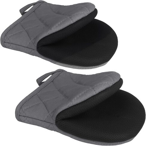 Qulable 1 Pair Short Oven Mitts - Silicone Kitchen Oven Gloves High Heat Resistant 500℉, Mini Oven Mits with Non-Slip Grip Surfaces and Hanging Loop for BBQ, Baking, Cooking and Grilling (Black) in Saudi Arabia