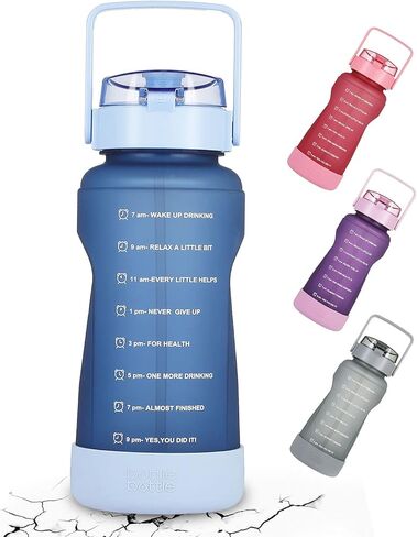 زجاجة مياه نصف جالون مع علامة زمنية وقش للتمرين وزجاجة مياه مانعة للتسرب للبالغين والأطفال إبريق ماء بسعة 64 أونصة مع حذاء سيليكون واقٍ (أرجواني) in Kuwait