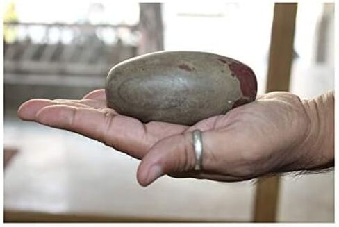 حجر نارادا ريفر شيفا لينجام الكبير حوالي 3 بوصات in Kuwait