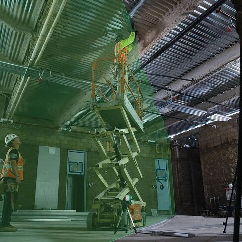 Makita SK700GDNAJ 12V max CXT® Lithium-Ion Cordless Self-Leveling 360° 3-Plane Green Laser Kit (2.0Ah), Class II, 510-530 nm, 2 mW in Saudi Arabia