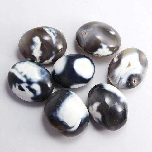 Natural Polished Palm Pocket Stone Agate Crystal Quartz Meditation Therapy Reiki Gemstone in Saudi Arabia