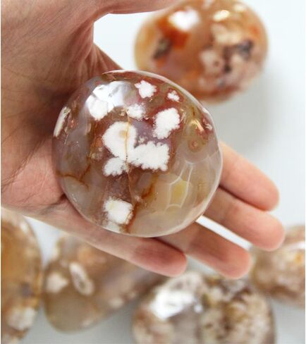 Natural Polished Palm Pocket Stone Agate Crystal Quartz Meditation Therapy Reiki Gemstone in Saudi Arabia
