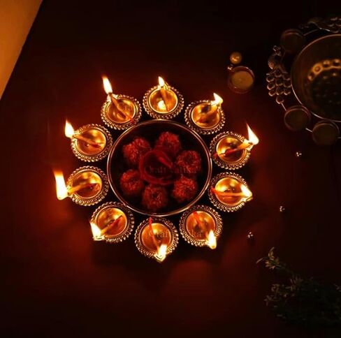 1 Layer Authentic Diya Shape Floating Flower Decorative Lotus Urli Bowl, Traditional Diwali Festival puja Decor Diya, Golden Candle Tea Light Holder Handcrafted for Home Decor, Metal, Gold in Saudi Arabia