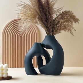 Modern Beige Ceramic Vase Set of 2 for Living Room Bedroom 8.27'' and 6.69'' Cream Minimalist Unique Creative Heart Shape Flower Vases for Home Decor Office Centerpieces Gift for Fake Plant