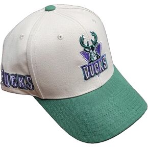 Mitchell & Ness Milwaukee Bucks NBA Game On Pro Precurved Snapback Hat Cap - Off White/Green