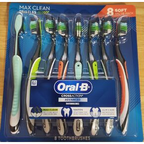 Oral-B Cross Action Advanced Toothbrush with Bacteria Guard Bristles, 8 Pack, 8Count (Soft) in Saudi Arabia