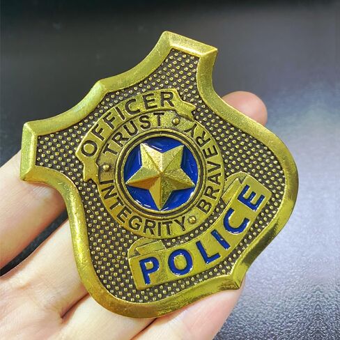بروش شارة الشرطة، دبوس شارة ضابط، هدايا شارة جودي، اكسسوارات تنكرية للاطفال والنساء والفتيات المعجبين in Kuwait