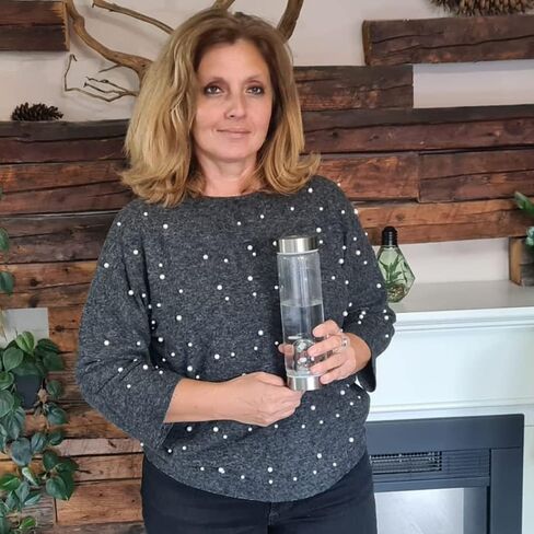 Slimming Crystal Water Bottle With Slimming Bracelet in Saudi Arabia