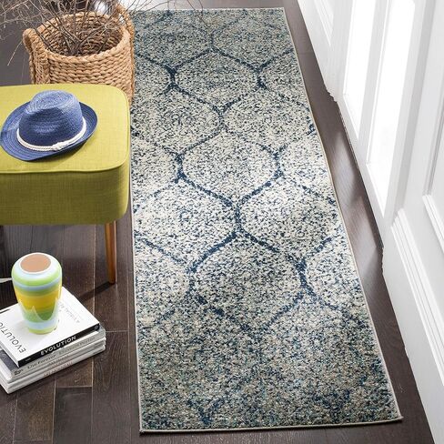 سجادة SAFAVIEH Madison Collection - 2'3" x 8'، كحلي وفضي، تصميم Glam Ogee Trellis المتعثر، لا يتساقط ويسهل العناية به، مثالي للمناطق ذات الحركة العالية في غرفة المعيشة وغرفة النوم (MAD604G) in Saudi Arabia