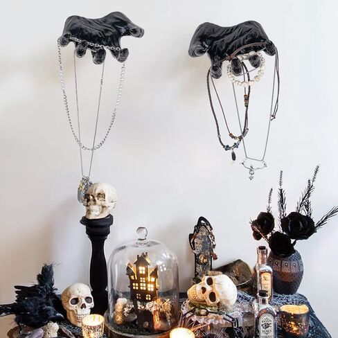 ديكورات عيد الهالوين من الكرز الشرقي - 3 أيادي وحش مخيفة ديكور جدار - ديكور قوطي Hocus Pocus داخلي وخارجي - منحوتة جدارية عتيقة مخيفة لغرفة النوم المنزلية والحفلات بالخارج من الداخل in Kuwait