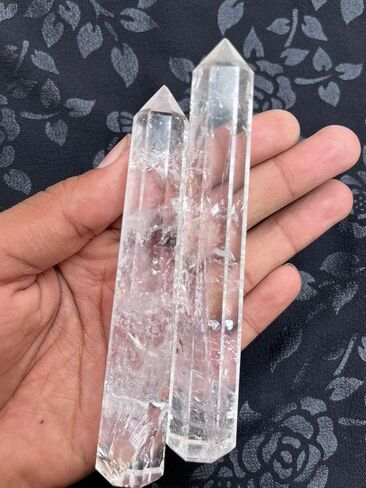مجموعة مكونة من 3 قطع من نقاط كريستال الجمشت، وعصا الجمشت، وبرج كريستال جمشت كبير، ومسلة جمشت، وعصا جمشت الأحلام، ونقاط كريستال in Kuwait