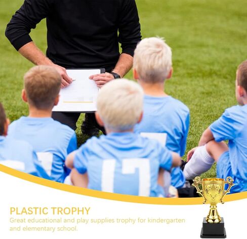 جائزة كأس الكأس الذهبية، جائزة كأس المنافسة، كأس الكأس البلاستيكية للأطفال الصغار in Kuwait