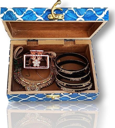صناديق تخزين المجوهرات المزخرفة مصنوعة يدويًا من الخشب الطبيعي ومرصعة بالعظام ذات طابع كلاسيكي عتيق لديكور المنزل in Saudi Arabia